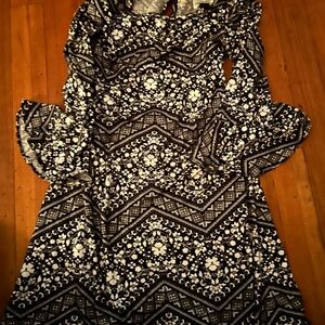 Elegant Black and White Patterned Dress